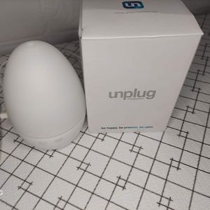 UnPlug USB Mini Oil Diffuser with Armotherapy Oil Set